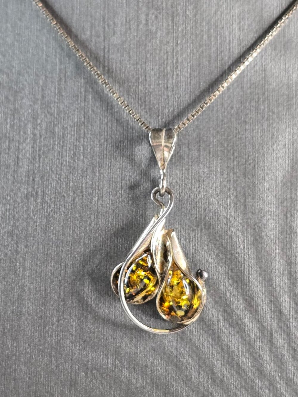 Womens Estate Sterling Silver Modernist Citrine ? Pendant Necklace 5.1g E1939